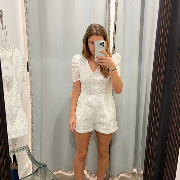 White Lace Puff Sleeve Romper - Picture 1 of 5